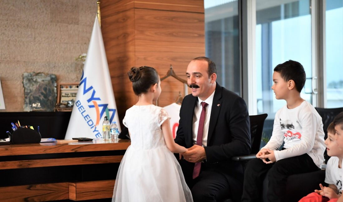 23 Nisan Ulusal Egemenlik ve Çocuk Bayramı dolayısıyla Konyaaltı Belediyesi’nde