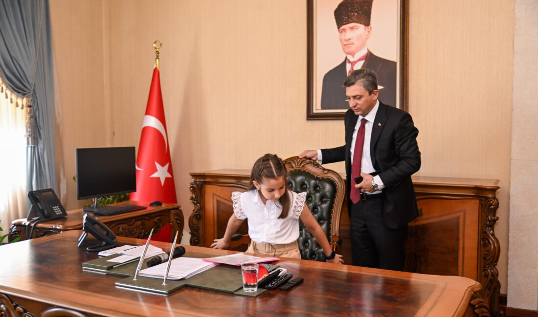 23 Nisan Ulusal Egemenlik ve Çocuk Bayramı dolayısıyla düzenlenen devir
