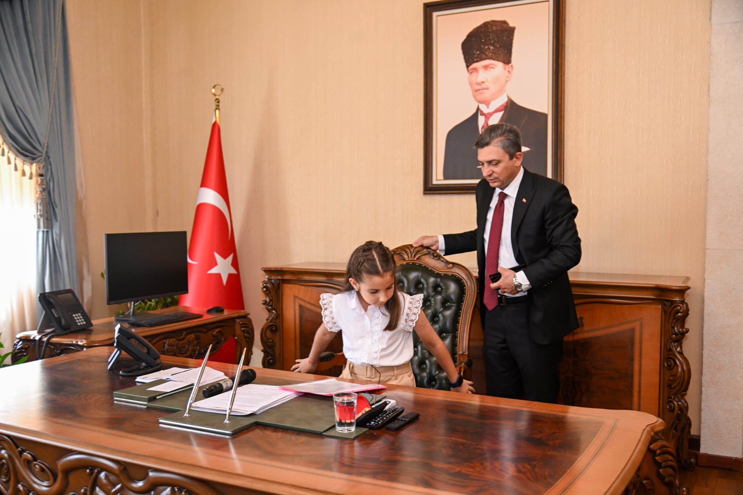 23 Nisan Ulusal Egemenlik ve Çocuk Bayramı dolayısıyla düzenlenen devir