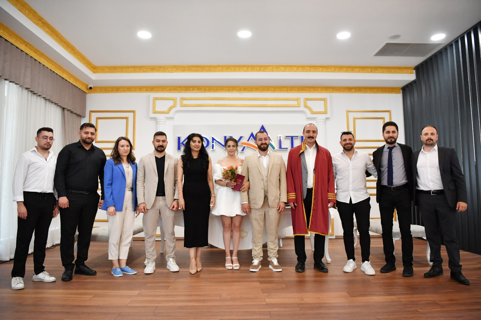 Antalya Konyaaltı Belediye Başkanı Cem Kotan, göreve gelmesinin ardından ilk