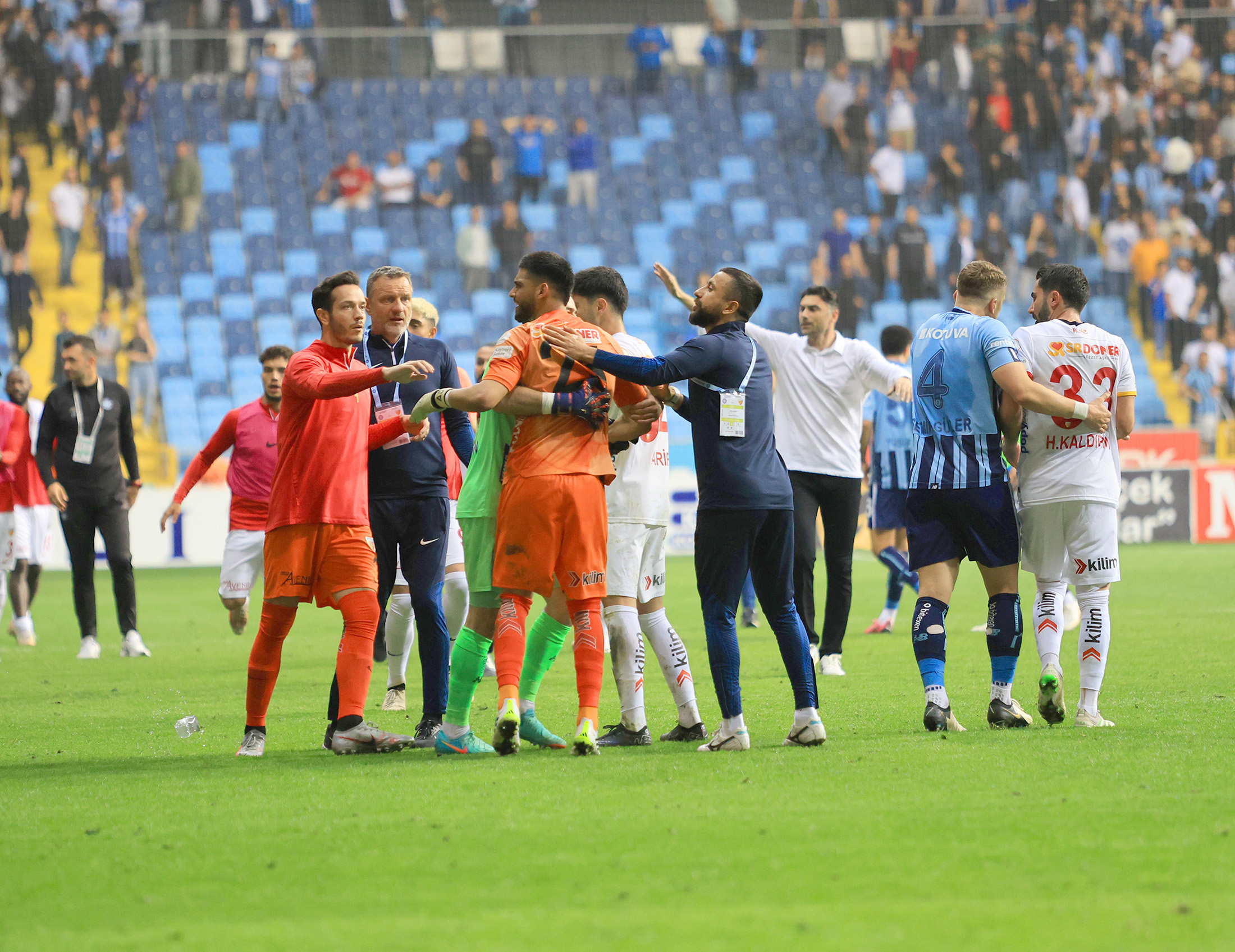 Trendyol Süper Lig’in 32. haftasında Adana’da oynanan Adana Demirspor ve