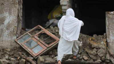 Afganistan’da etkili olan şiddetli yağışların yol açtığı selde hayatını kaybedenlerin