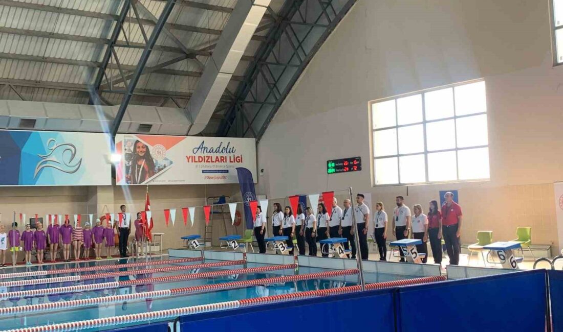 Afyonkarahisar’da 23 Nisan Ulusal Egemenlik ve Çocuk Bayramı coşkusu havuzlarda
