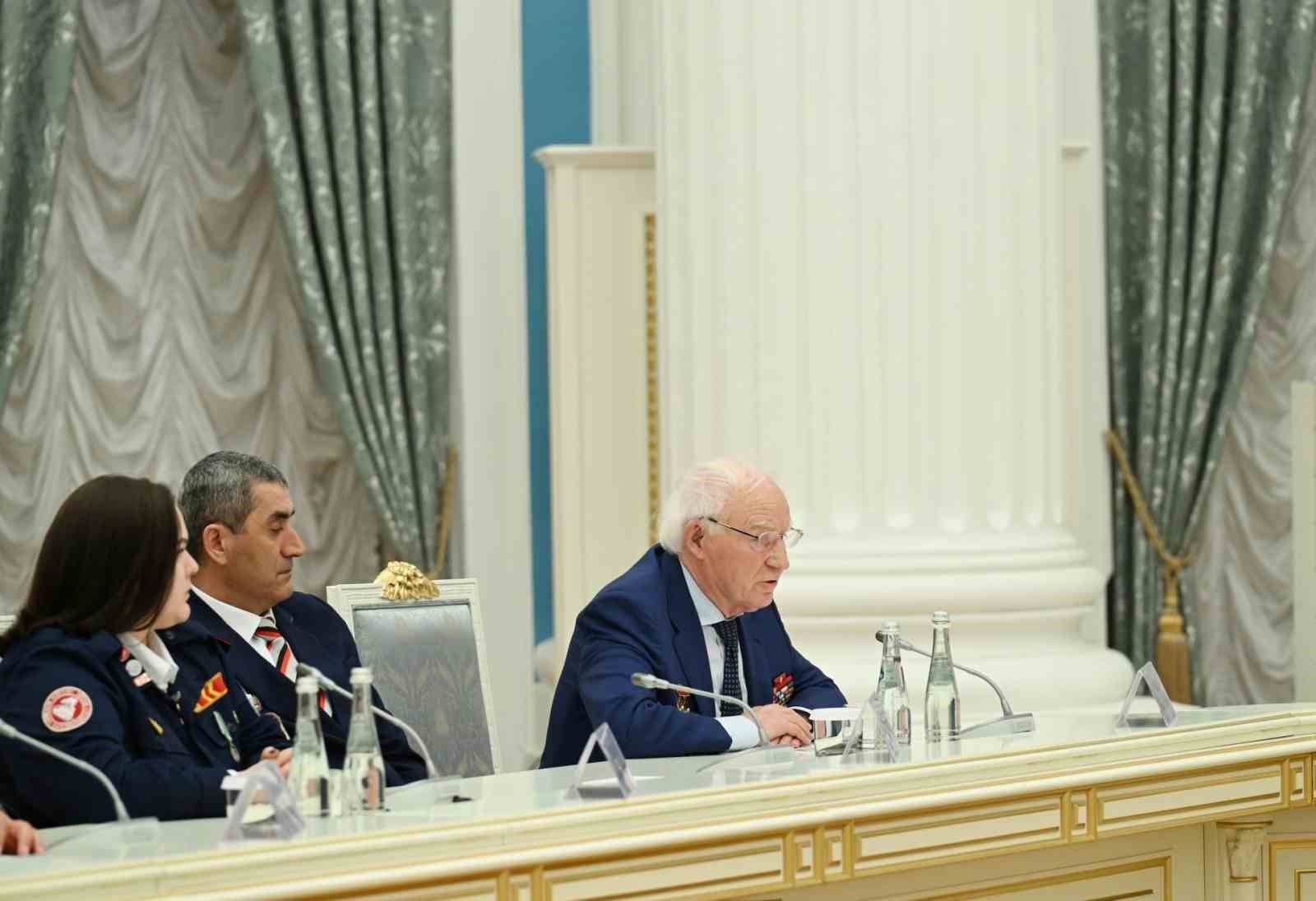 Azerbaycan Cumhurbaşkanı İlham Aliyev ile Rusya Devlet Başkanı Vladimir Putin,