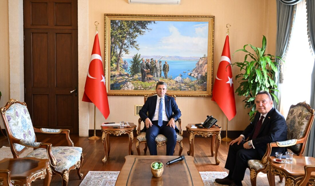 Antalya Büyükşehir Belediye Başkanı Muhittin Böcek, 31 Mart yerel seçimlerinin