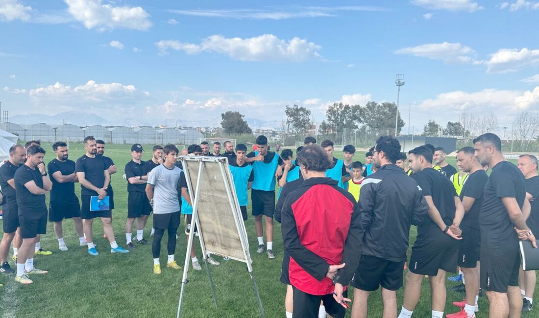 Türkiye Futbol Federasyonu Futbol Gelişim Direktörlüğü tarafından düzenlenen antrenör eğitim