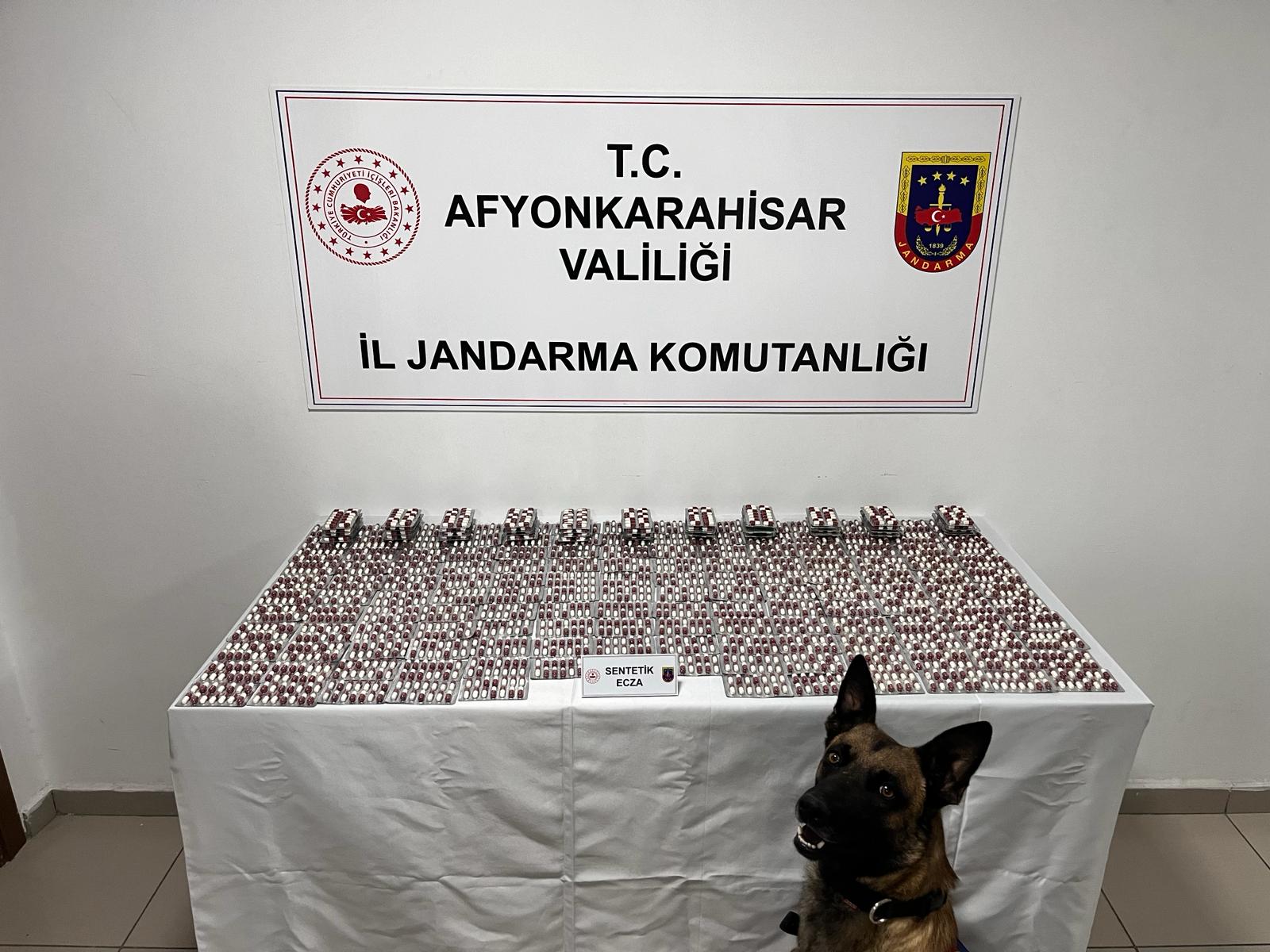 Afyonkarahisar İl Jandarma Komutanlığı ekipleri, Afyonkarahisar İl Merkezi’nde ikamet eden