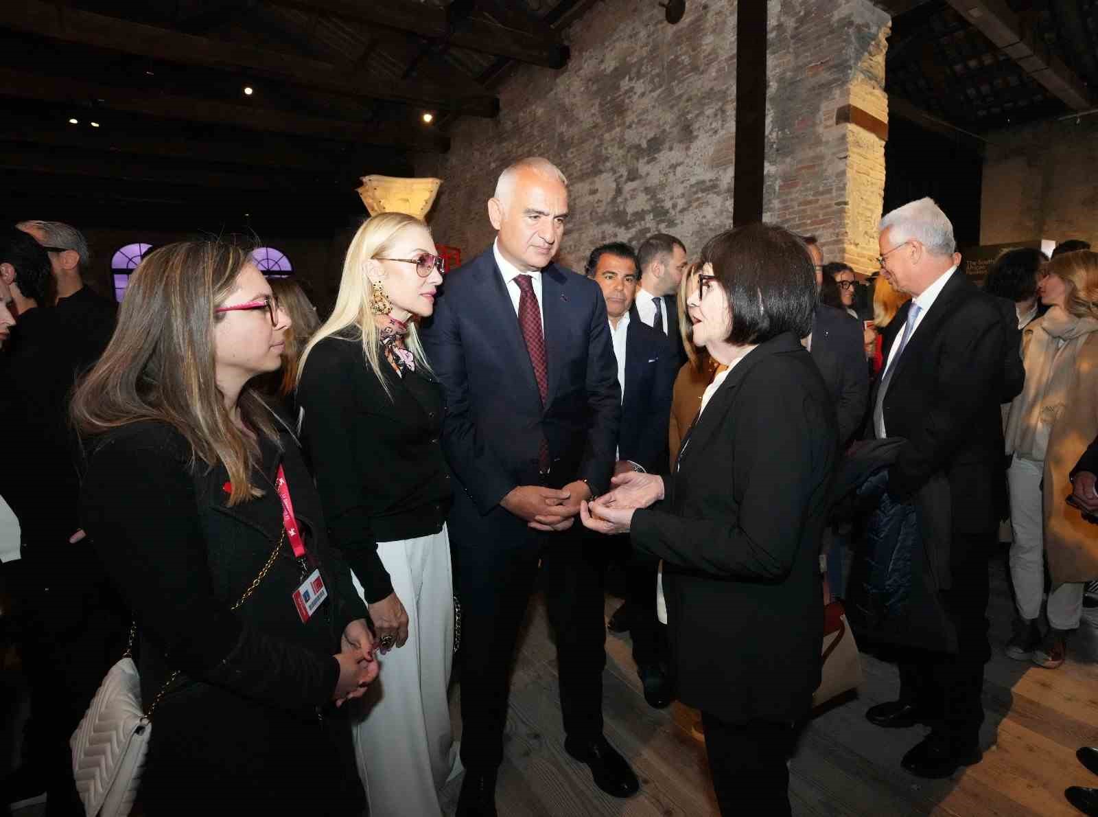 İtalya’da düzenlenen Venedik Bienali’nde Türkiye Pavyonu’nun açılışını gerçekleştiren Kültür ve