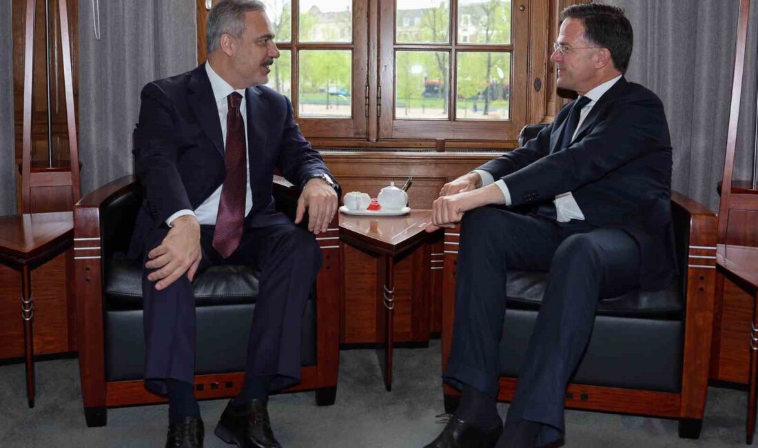 Dışişleri Bakanı Hakan Fidan, Lahey’de Hollanda Başbakanı Mark Rutte ile