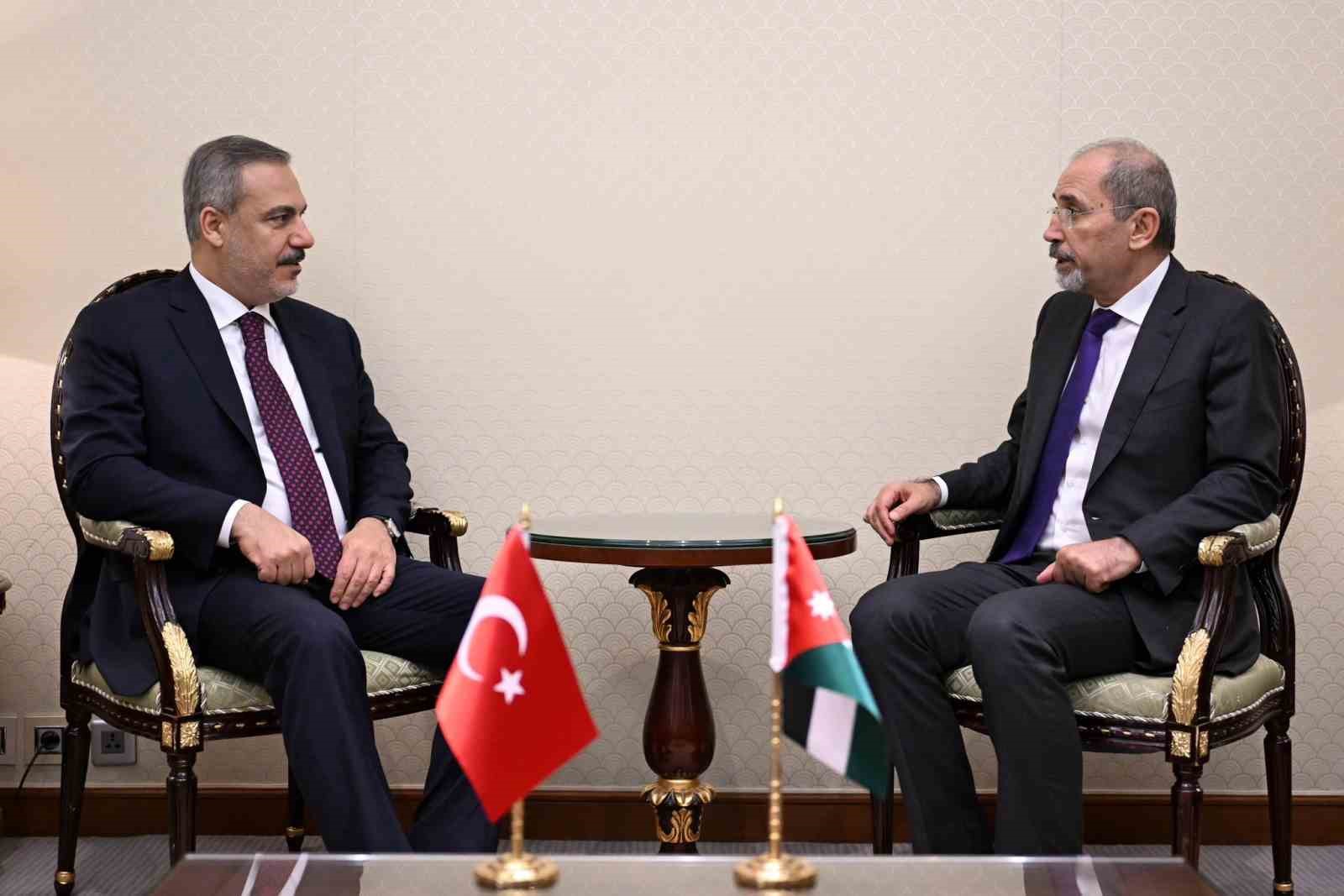 Dışişleri Bakanı Hakan Fidan, Suudi Arabistan ziyareti kapsamında Ürdün Dışişleri
