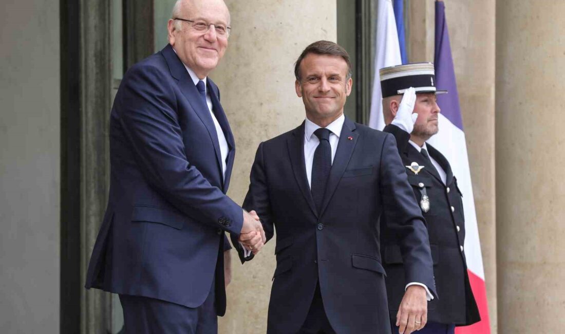 Fransa Cumhurbaşkanı Macron, başkent Paris’te Lübnan Başbakanı Necip Mikati ve