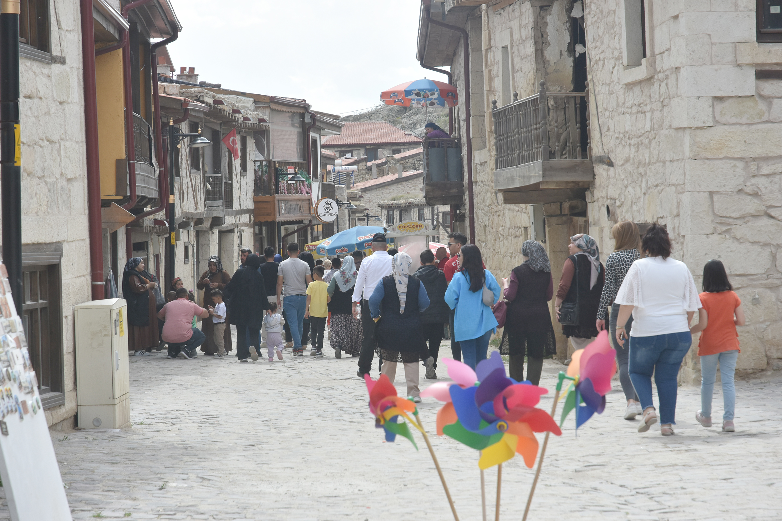 Afyonkarahisar’ın İhsaniye ilçesindeki gözde turizm merkezi tarihi Frig Vadisi, Ramazan