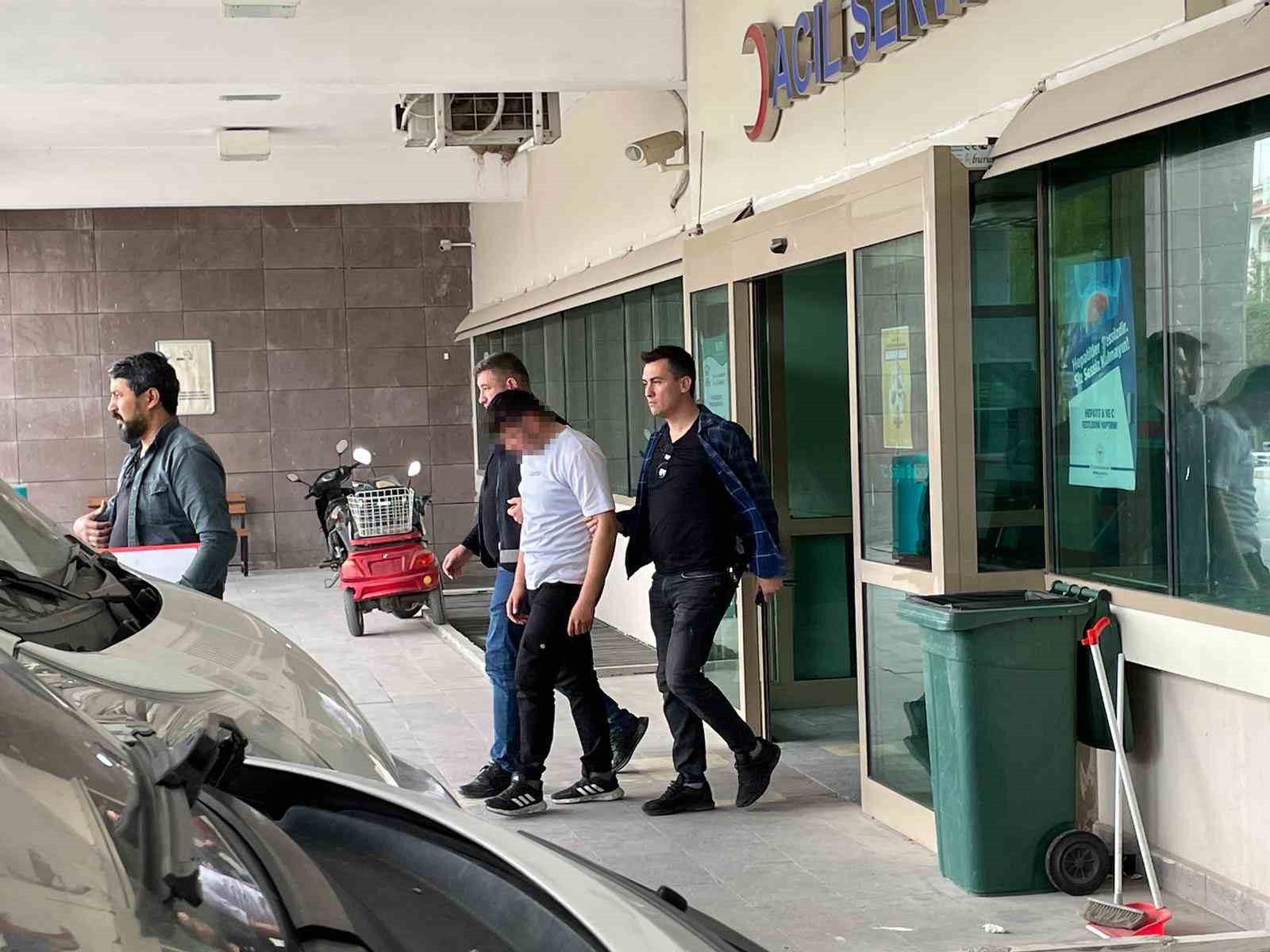 Afyonkarahisar’ın Şuhut ilçesinde girdiği evden 100 bin liralık altın çalan