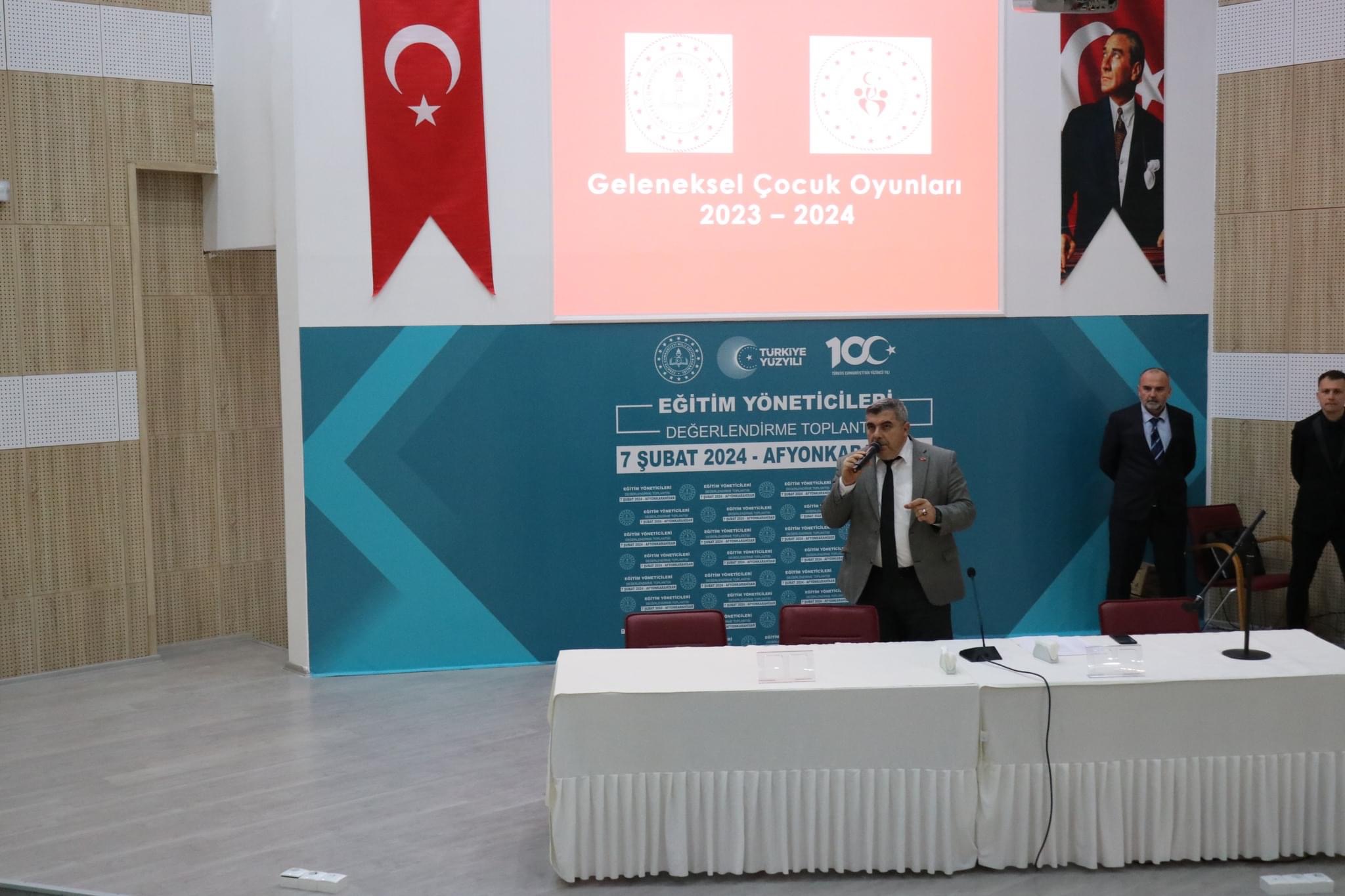 Çocukların duyuşsal, psikomotor, sosyal ve kültürel gelişimlerinin en önemli kaynaklarından