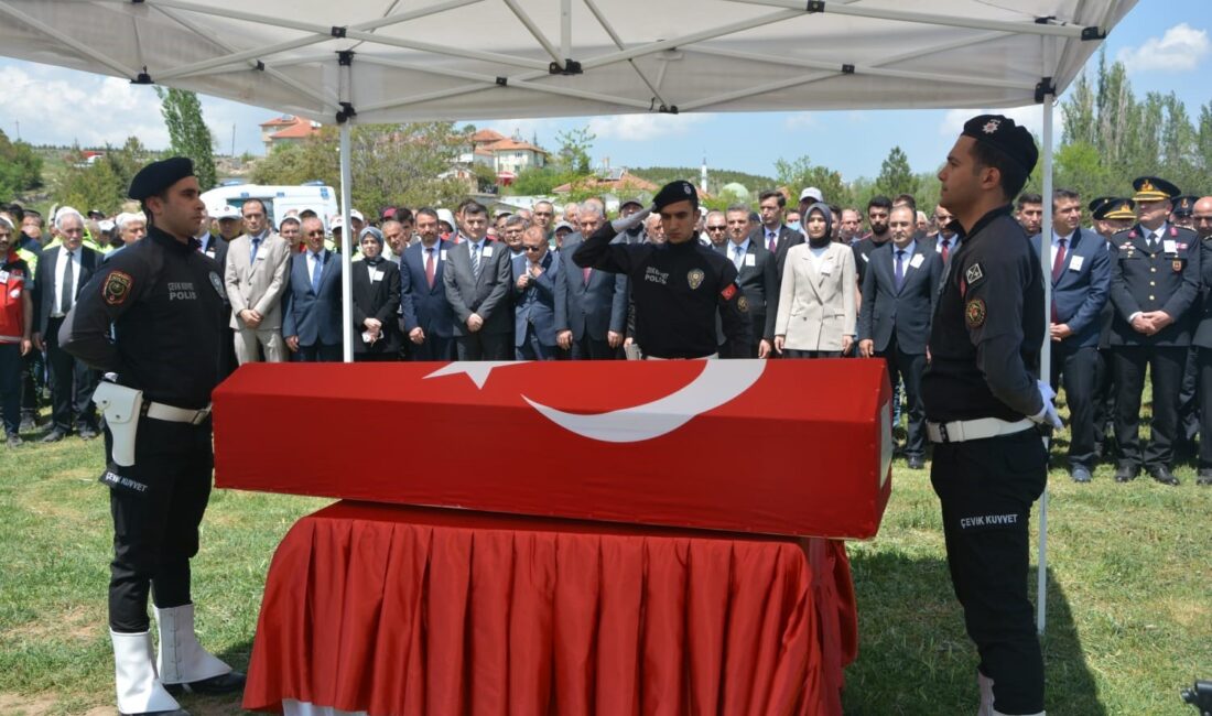 Isparta’da görevi başında otomobilin çarpması sonucu şehit olan Polis Memuru