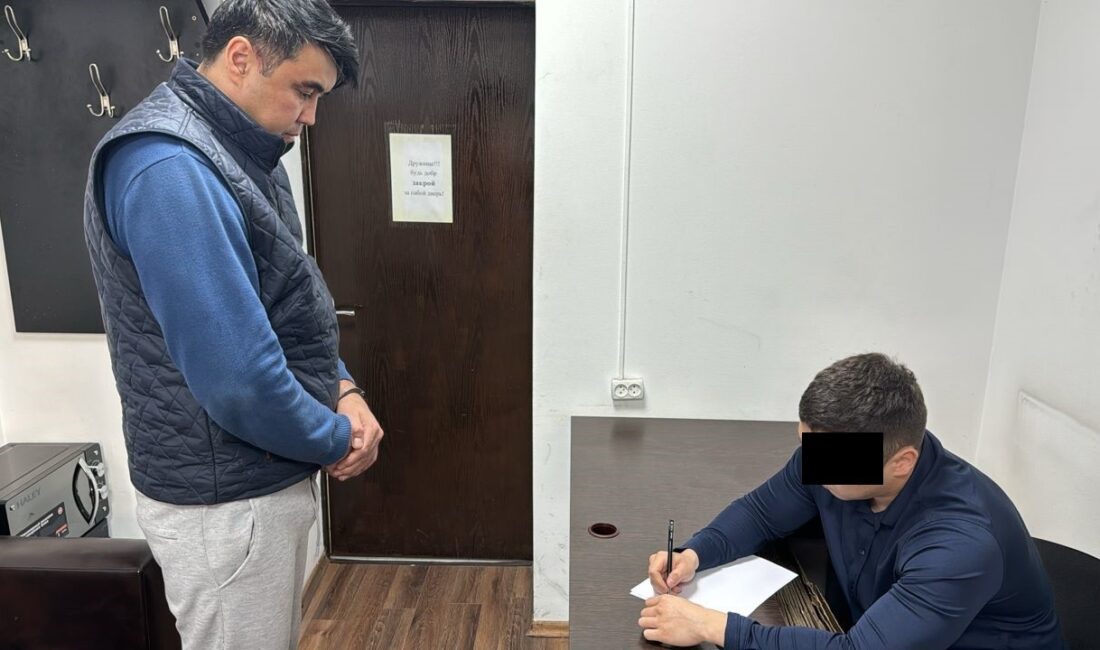 Kırgızistan’da miting düzenleyerek darbe girişimi organize etmekle suçlanan 41 yaşındaki
