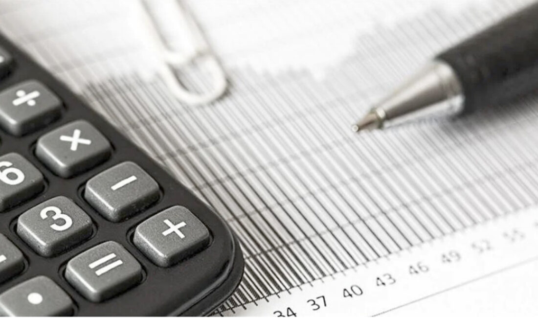 Bütçe gelirleri martta 483 milyar 842 milyon lira, giderleri 692