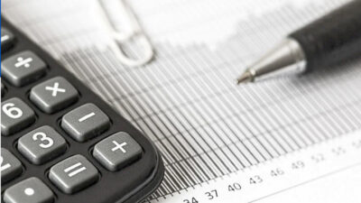 Bütçe gelirleri martta 483 milyar 842 milyon lira, giderleri 692