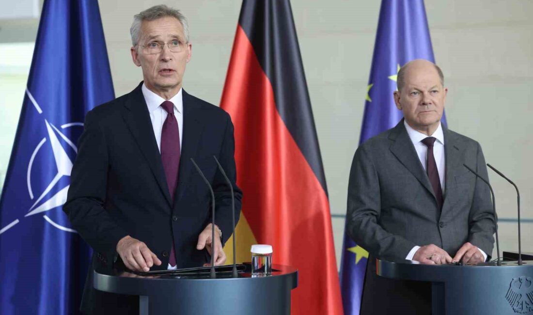 NATO Genel Sekreteri Jens Stoltenberg, Almanya Başbakanı Olaf Scholz ile