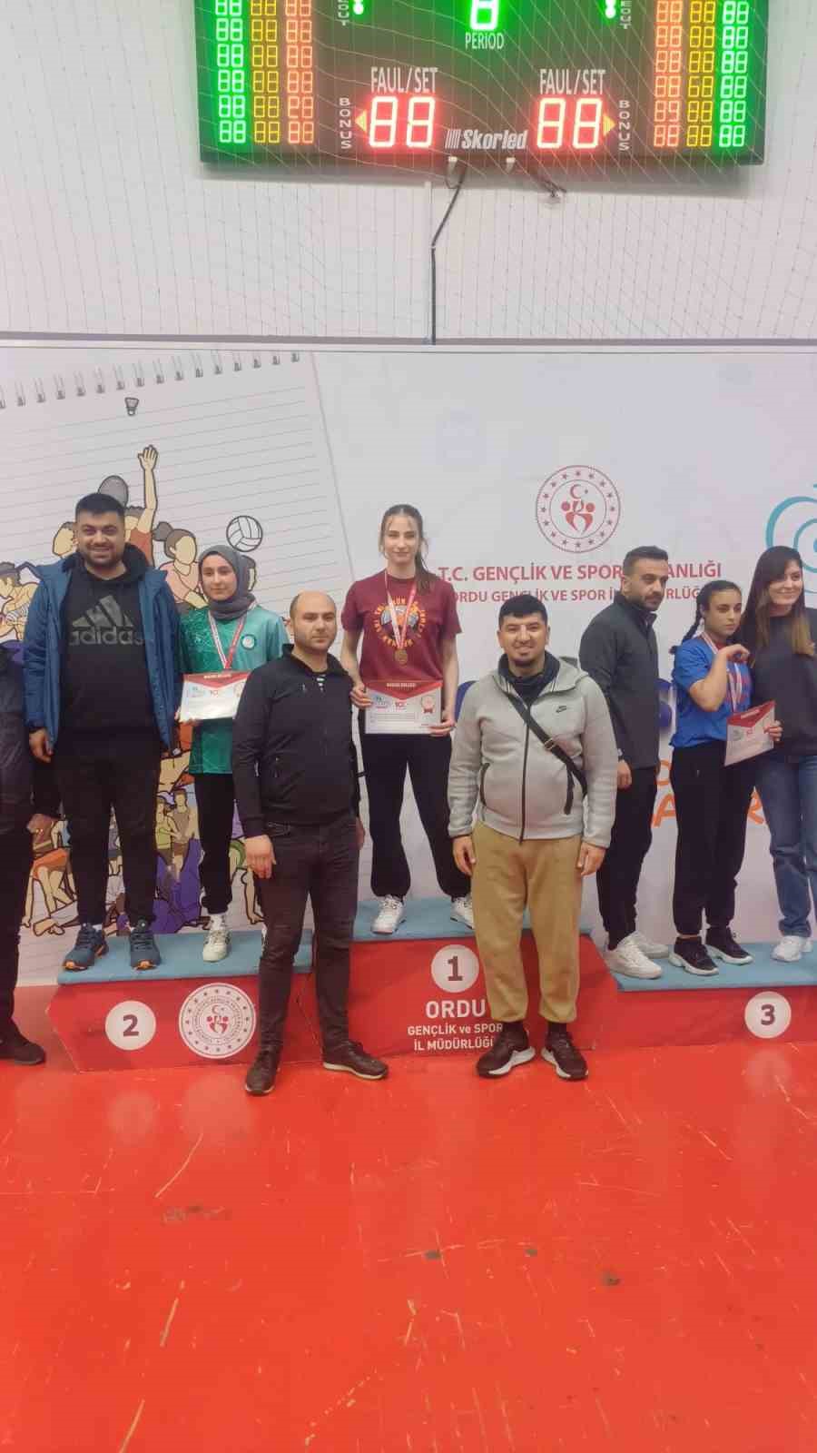 Ordu’da düzenlenen Okul Sporları Genç Kızlar 50 Kilo Sol Kol