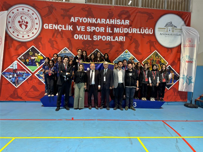Afyonkarahisar ev sahipliğinde düzenlenen Satranç Grup müsabakaları genç, yıldız ve