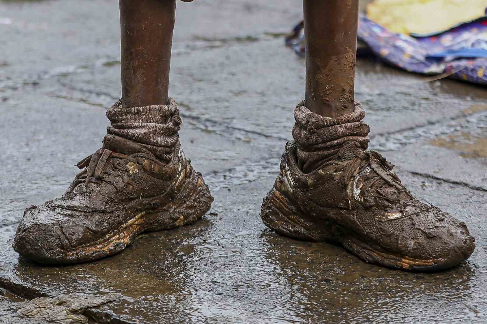 Doğu Afrika ülkesi Tanzanya’da şiddetli yağışların yol açtığı sel felaketinde