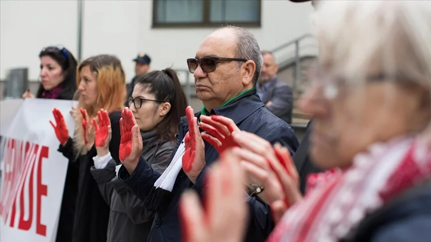 “Özgür Filistin Girişimi” tarafından Almanya’nın Zagreb Büyükelçiliği önünde düzenlenen gösteride,