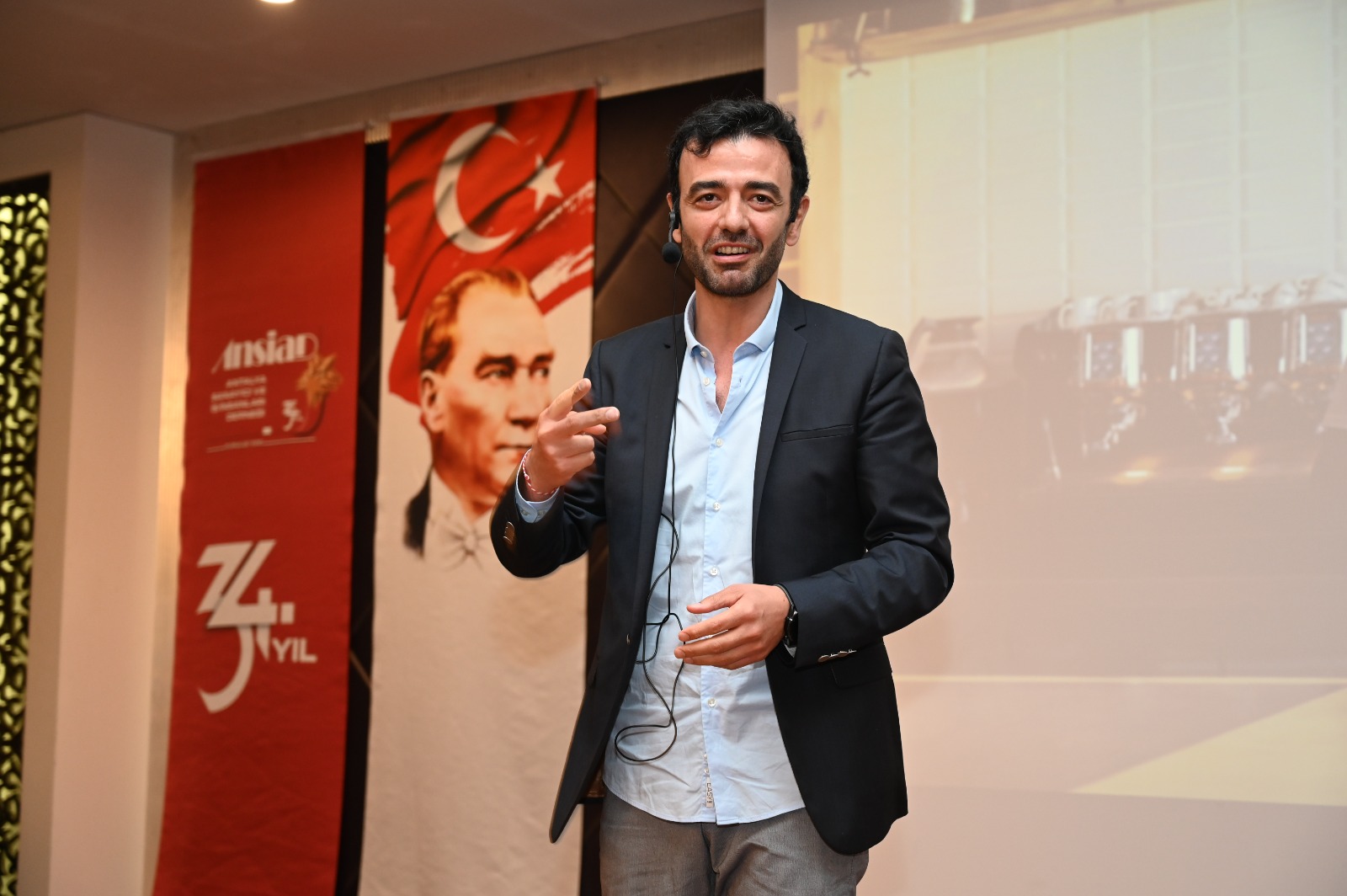   Tiyatro Oyuncusu Osman Karakoç, Antalya Sanayici ve İş İnsanları