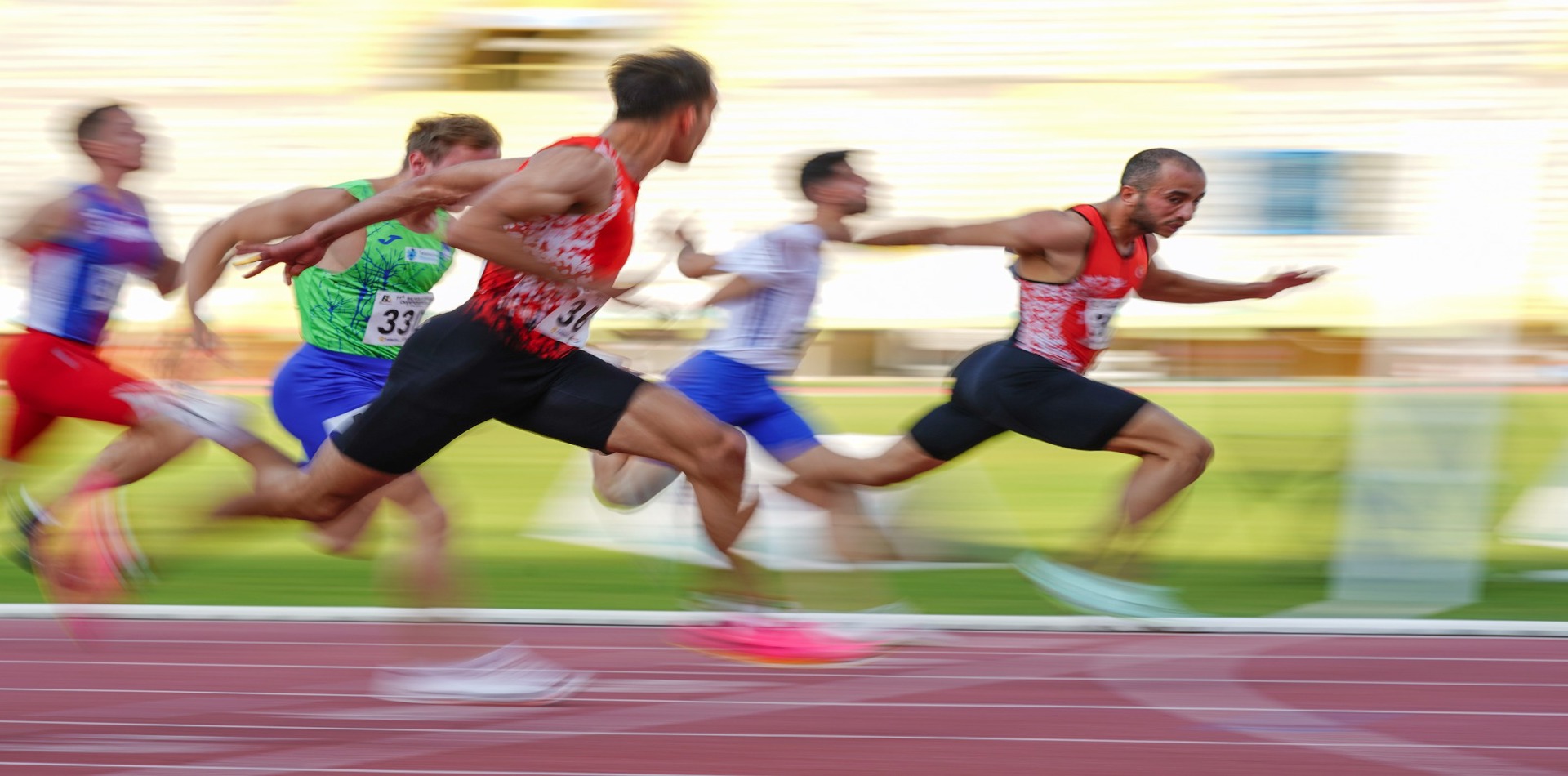 İzmir’de devam eden 77’inci Balkan Büyükler Atletizm Şampiyonası’nda 100 metrede