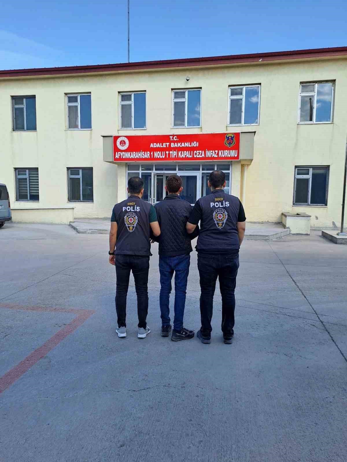 AFYONKARAHİSAR’DA BİLİŞİM SİSTEMLERİNİ KULLANARAK DOLANDIRICILIK YAPAN VE 4 YIL HAPİS