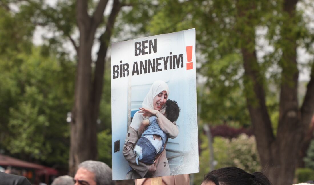 Filistinli annelerin sesi olmak için açıklama yapan AK Parti Afyonkarahisar