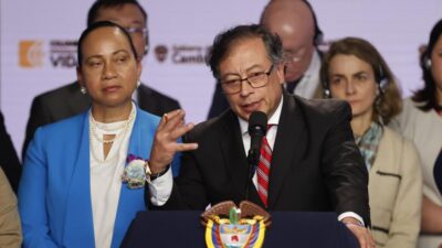 Kolombiya Devlet Başkanı Gustavo Petro, ülkesinin İsrail ile diplomatik ilişkilerini