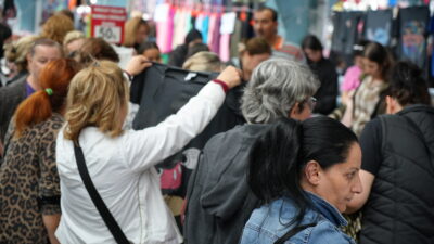 Edirne’de sosyete pazarı olarak da bilinen ve binlerce yerli ve
