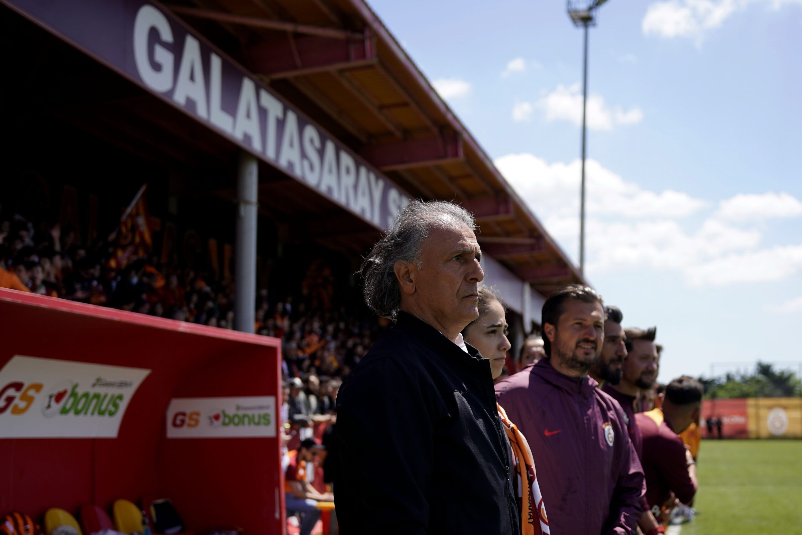 Galatasaray Kadın Futbol Takımı Teknik Direktörü Metin Ülgen, şampiyonluğun ardından