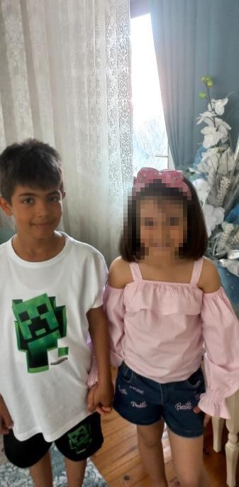 Antalya’nın Alanya ilçesinde okul çıkışı el ele tutuştuğu kardeşiyle yolun