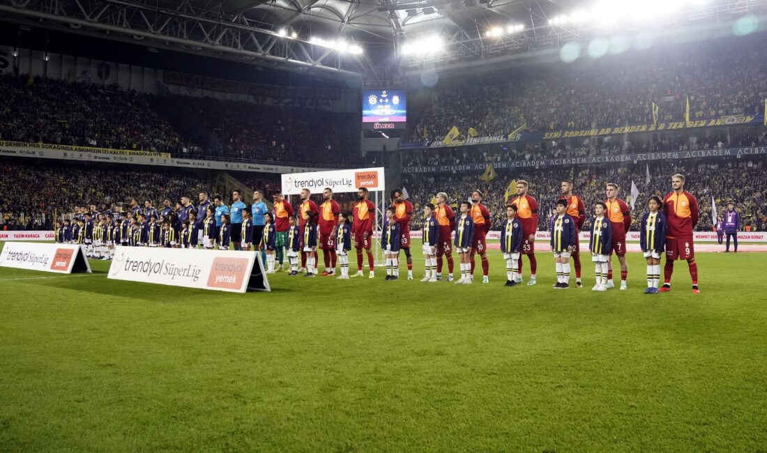 Galatasaray ile Fenerbahçe yarın oynanacağı derbiyle 400. kez rakip olacak.