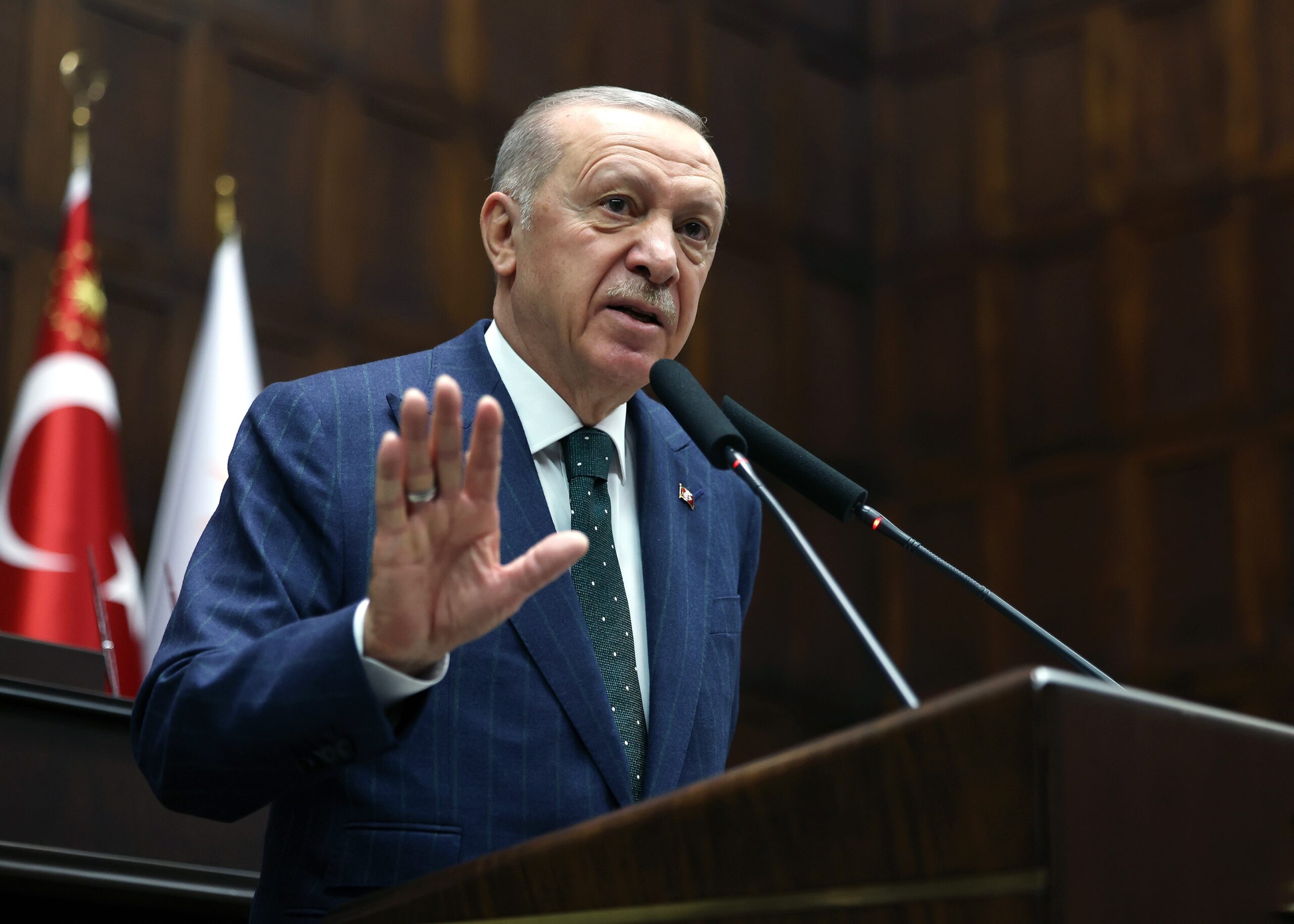 Cumhurbaşkanı Recep Tayyip Erdoğan, “Dünya bir hastanın, manyağın, Netanyahu’nun kanla