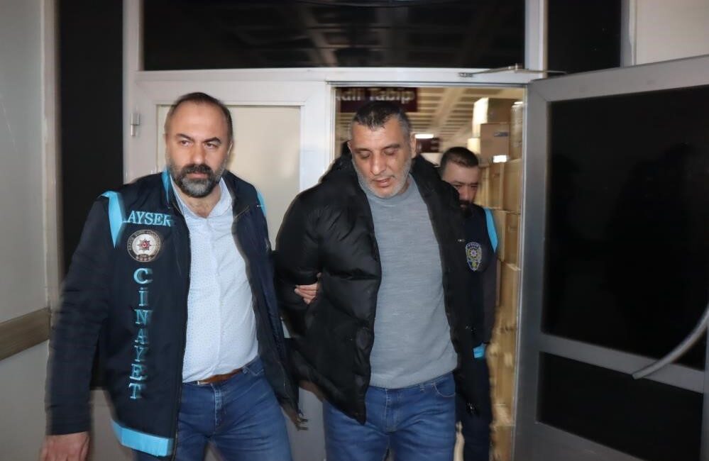 Kayseri’de Gazeteci Azim Deniz’i silahla vurarak yaralayan şahıs, serbest bırakıldı.