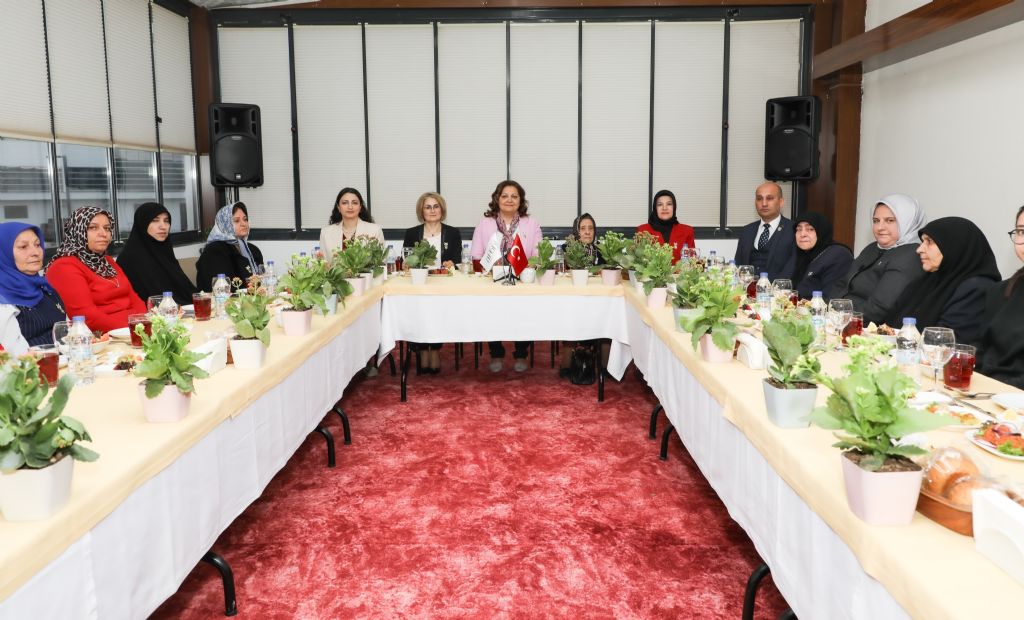 Anneler Günü dolayısıyla AFBEL Otel’de şehit anneleri, şehit eşleri ve