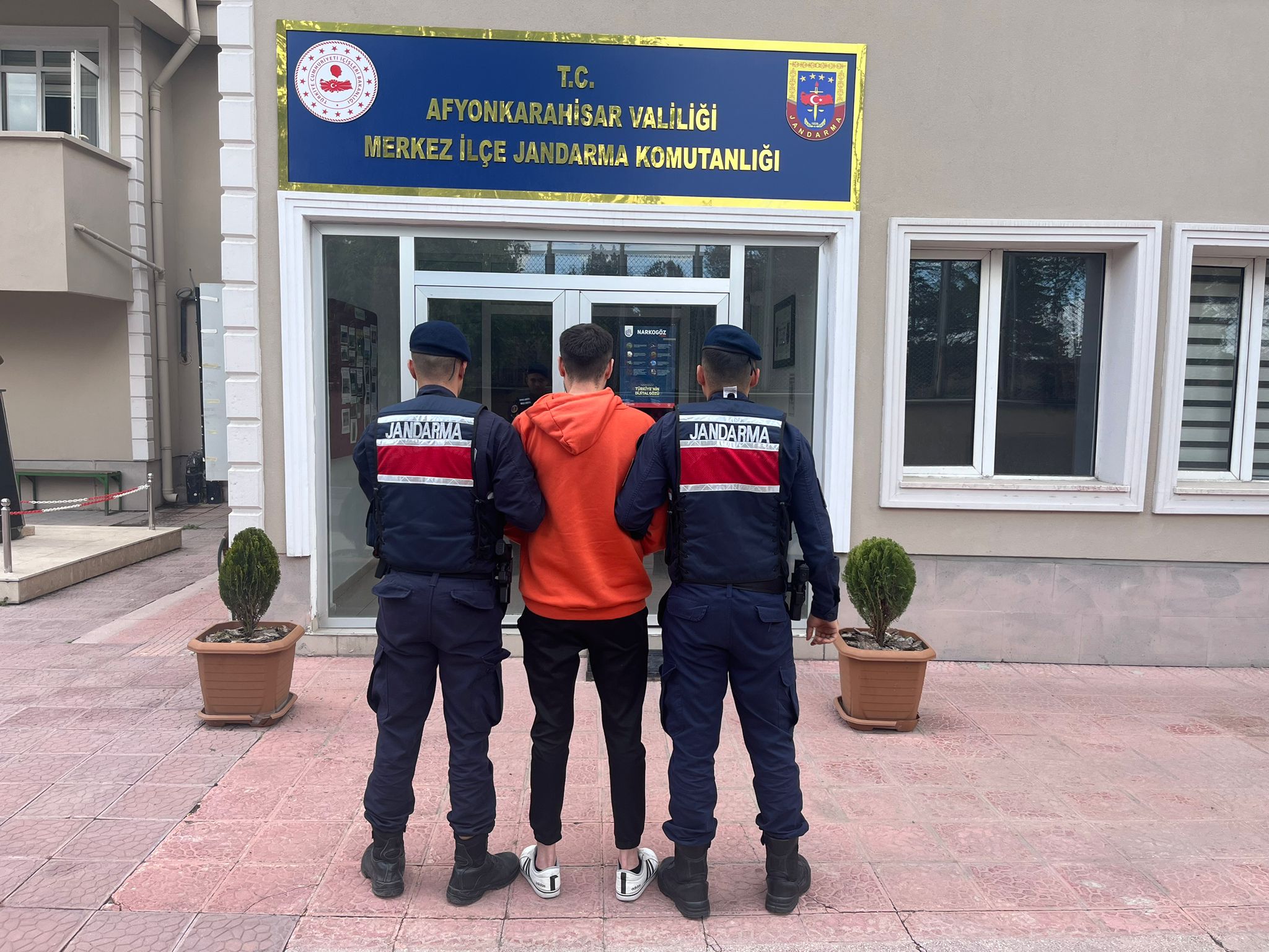 Afyonkarahisar İl Jandarma Komutanlığınca, Afyonkarahisar-Kütahya yol güzergahında icra edilen yol