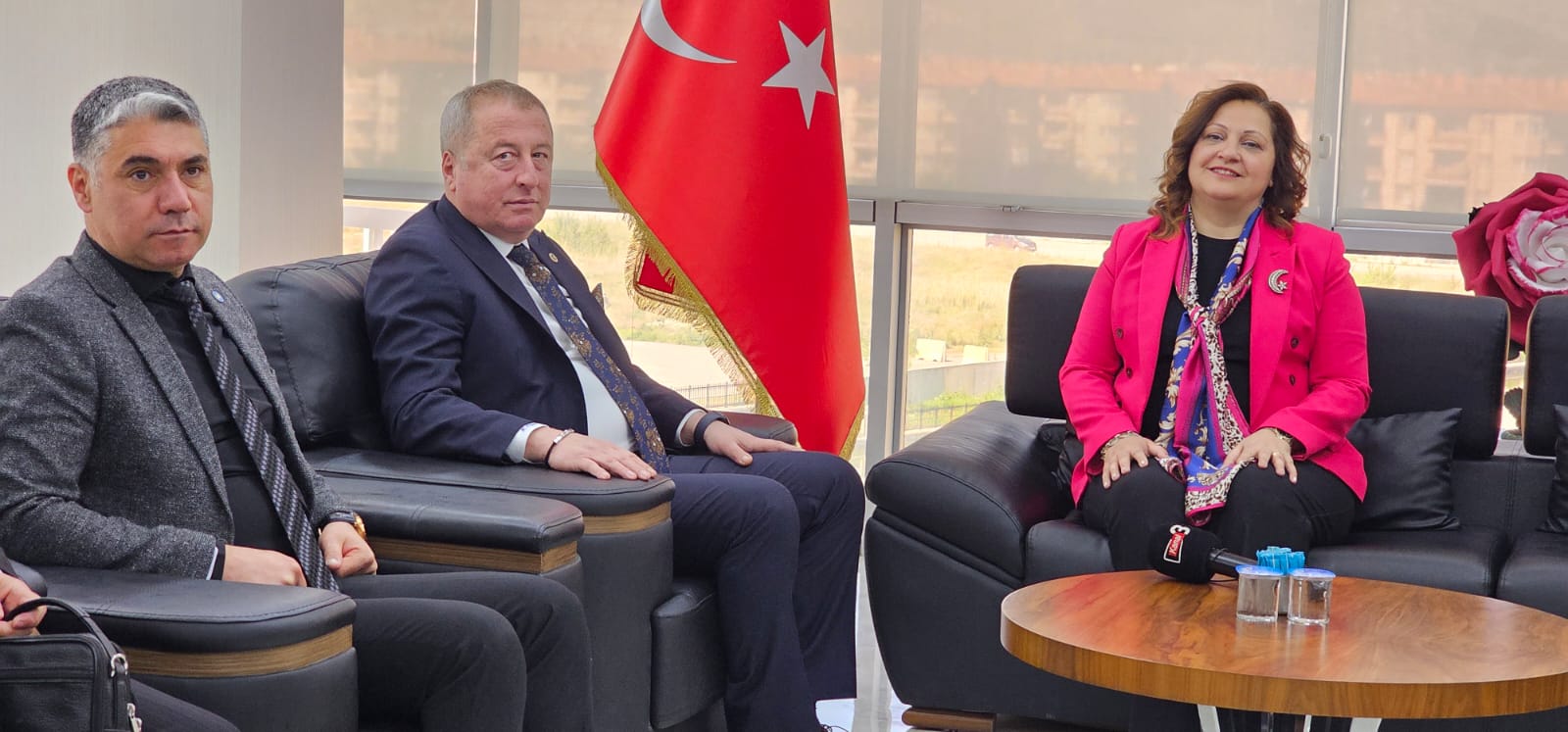 İYİ Parti Genel Başkan Yardımcısı ve Afyonkarahisar Milletvekili Hakan Şeref