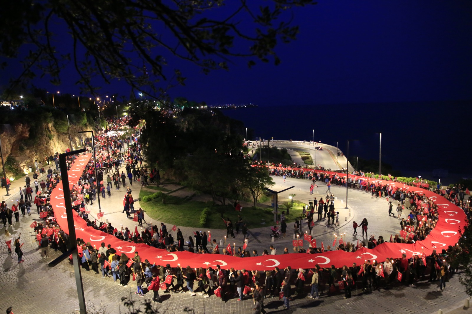 Antalya Büyükşehir Belediyesi 19 Mayıs Atatürk’ü Anma Gençlik ve Spor