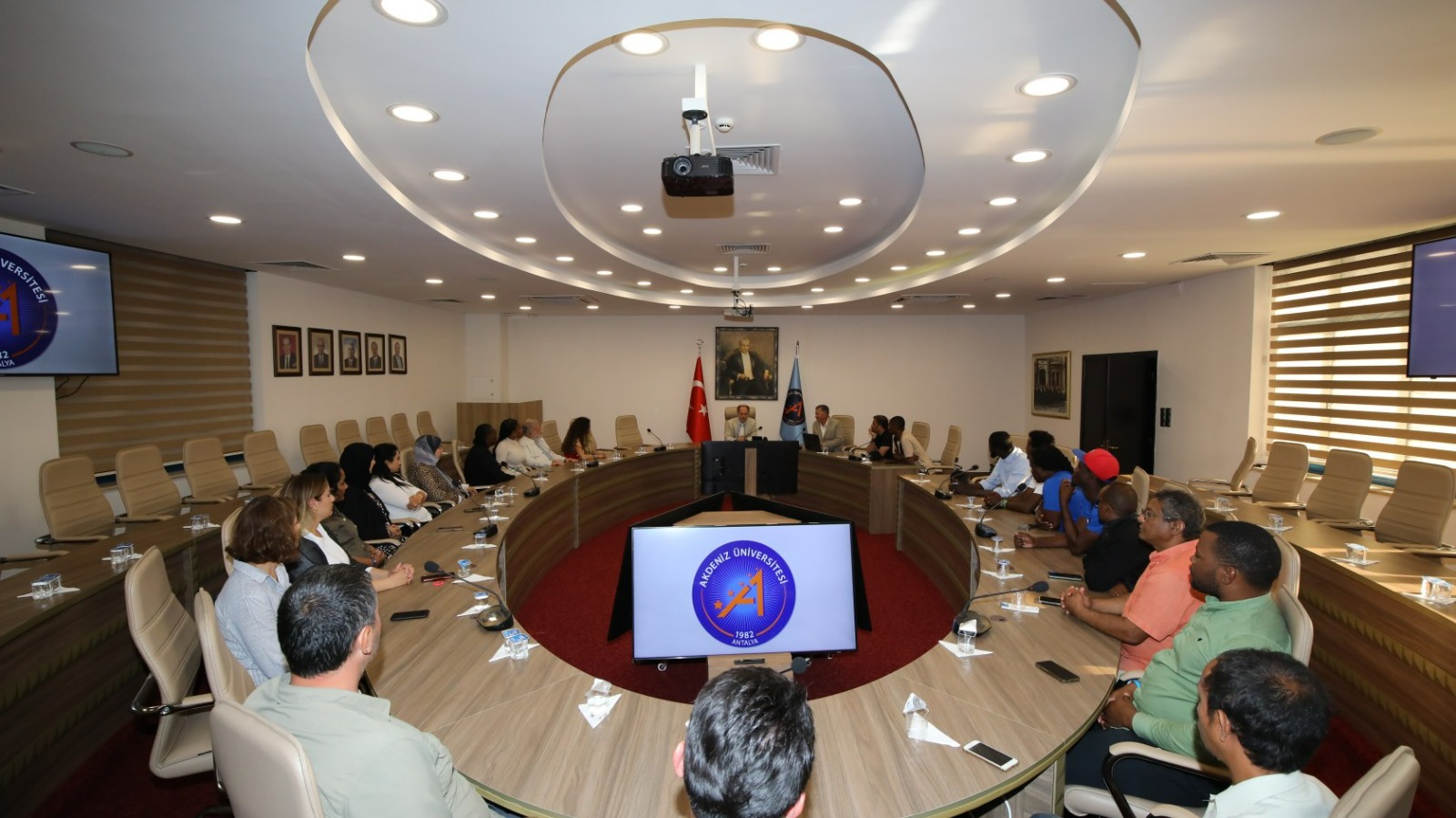 Akdeniz Üniversitesi ile UNESCO ve Dünya Sualtı Federasyonu tarafından düzenlenen