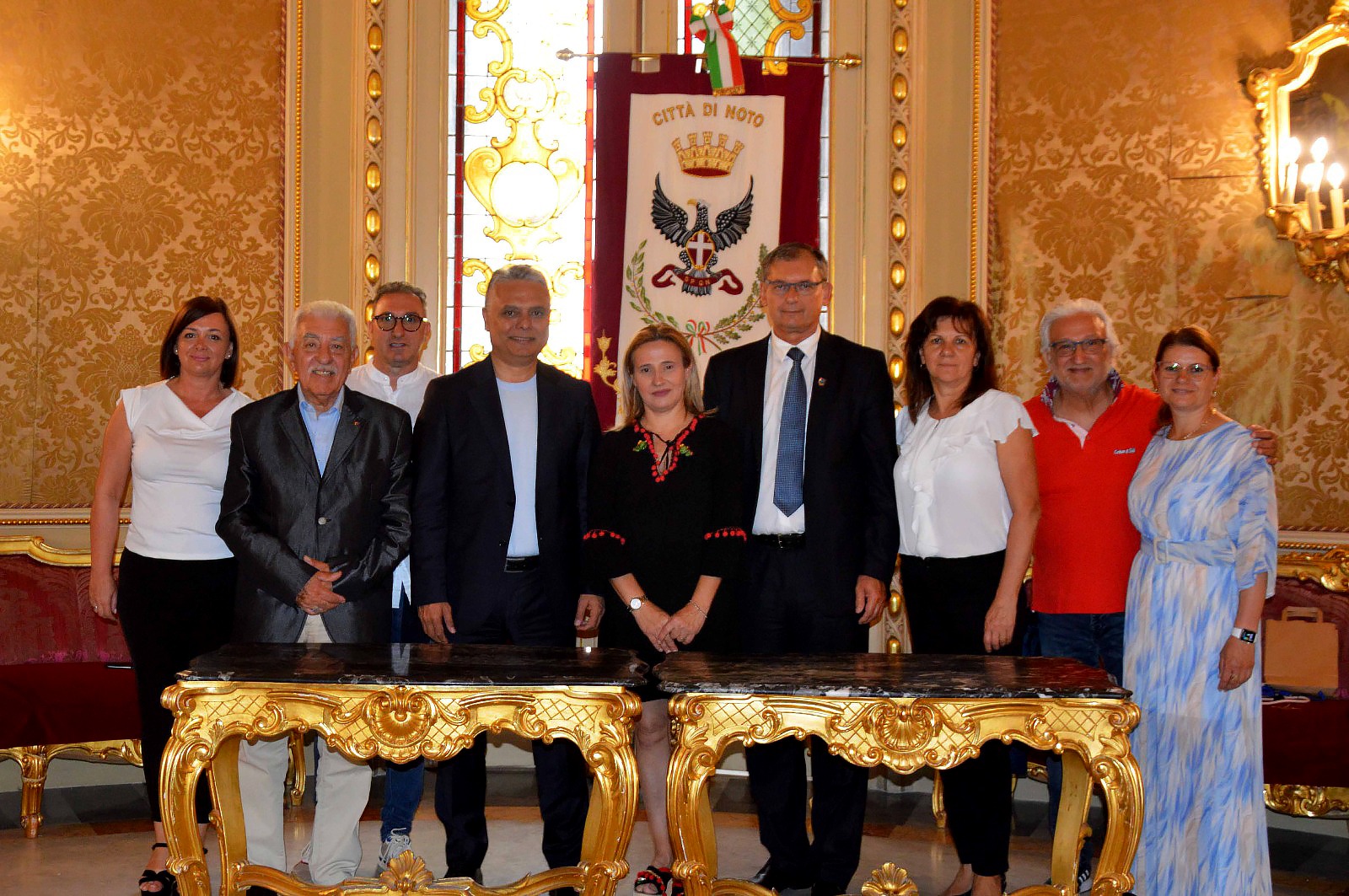 Antalya Muratpaşa Belediye Başkanı Ümit Uysal, gelecek yıldan itibaren her