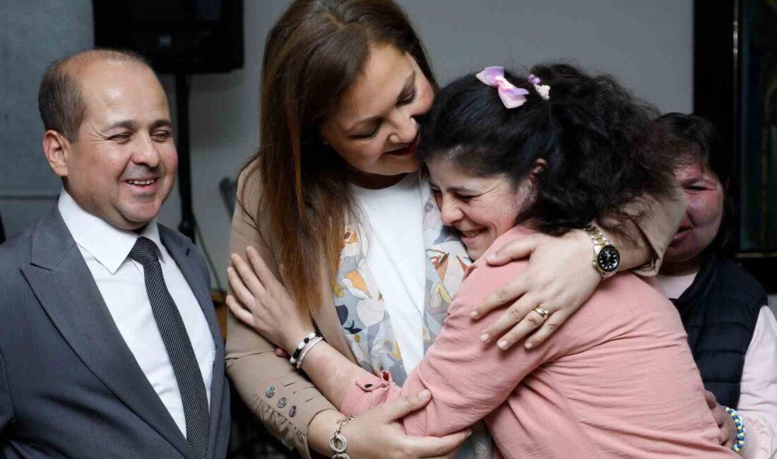 Afyonkarahisar Belediye Başkanı Burcu Köksal’ın ev sahipliğinde engelli bireylere yönelik