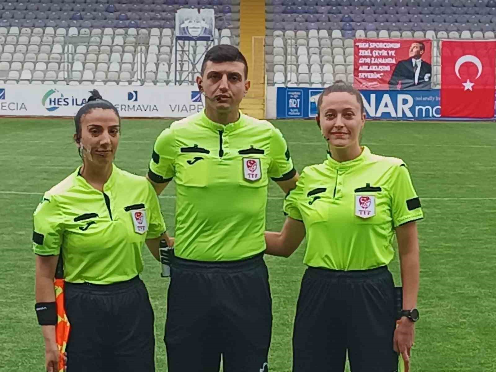 AFYONKARAHİSAR’DA DÜZENLENEN 2023-2024 SEZONU U-16 TÜRKİYE ŞAMPİYONASI, KENTTEKİ HAKEMLER TARAFINDAN