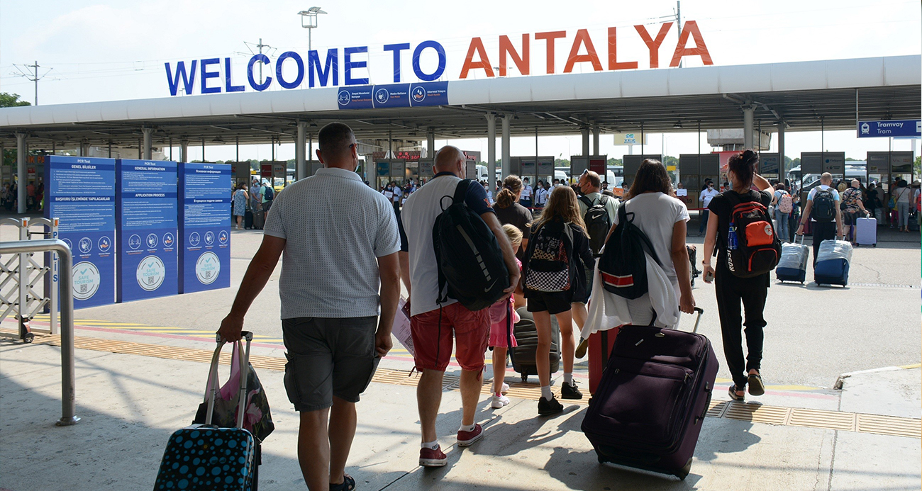 Turizmin başkenti Antalya, turizmde yeni bir rekora imza attı. Geçtiğimiz