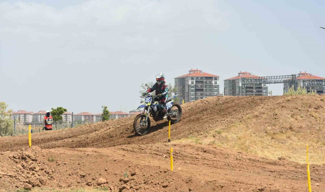 Türkiye Motosiklet Federasyonu Başkanı Bekir Yunus Uçar, Türkiye Motokros etabının