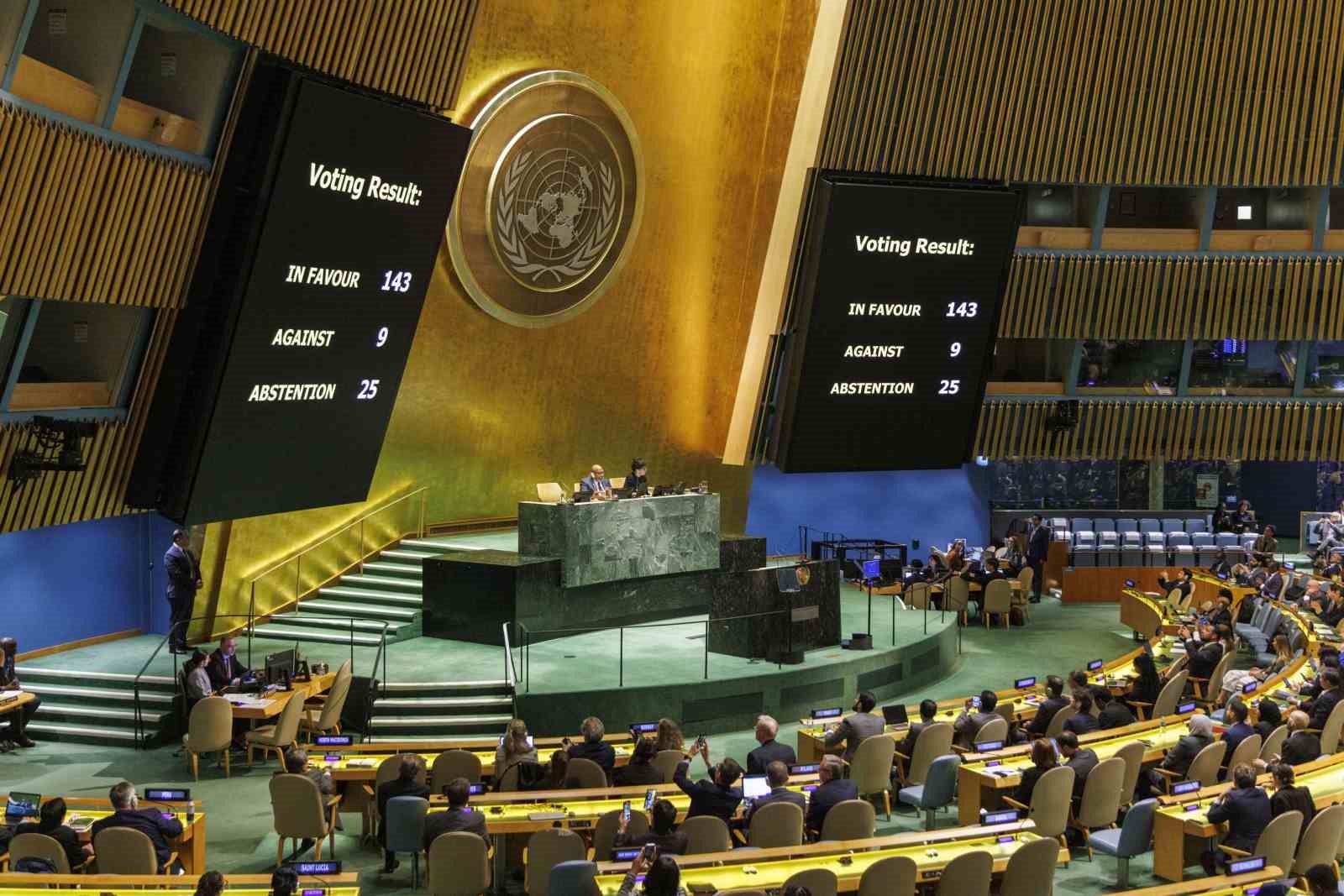 BM, FİLİSTİN’İN ÜYELİĞE “UYGUN” OLDUĞUNU KABUL ETTİ