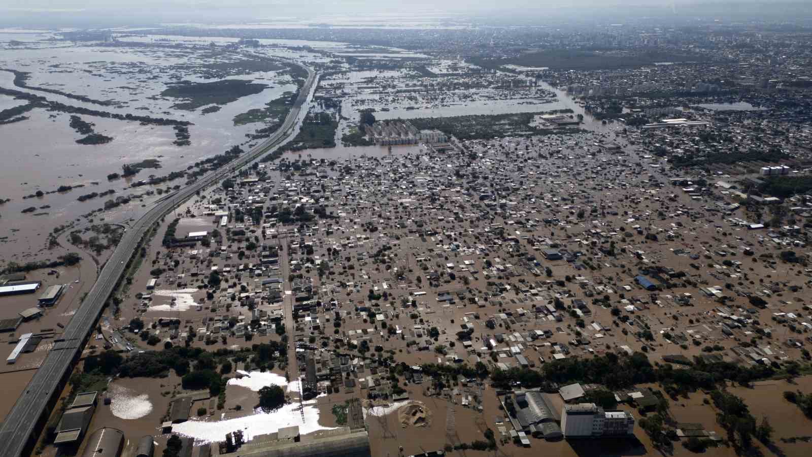 Brezilya’nın güneyindeki Rio Grande do Sul eyaletinde şiddetli yağışların yol